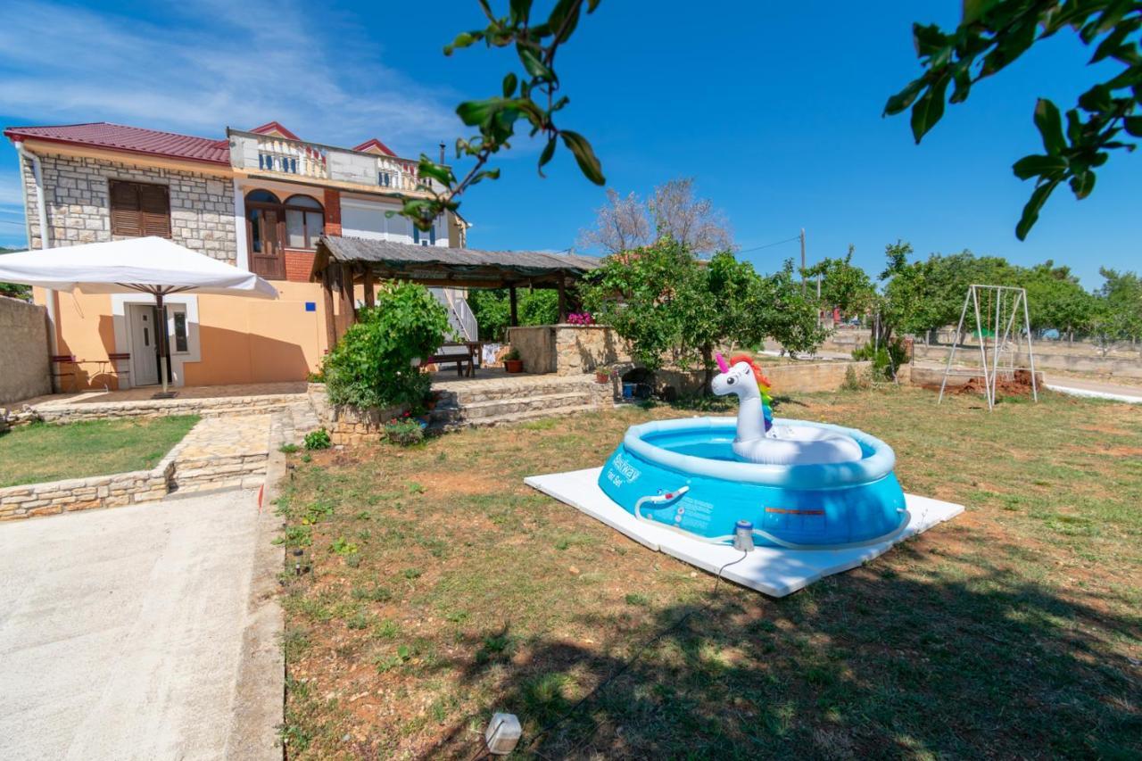 Apartmani Ajp Posedarje Exterior foto