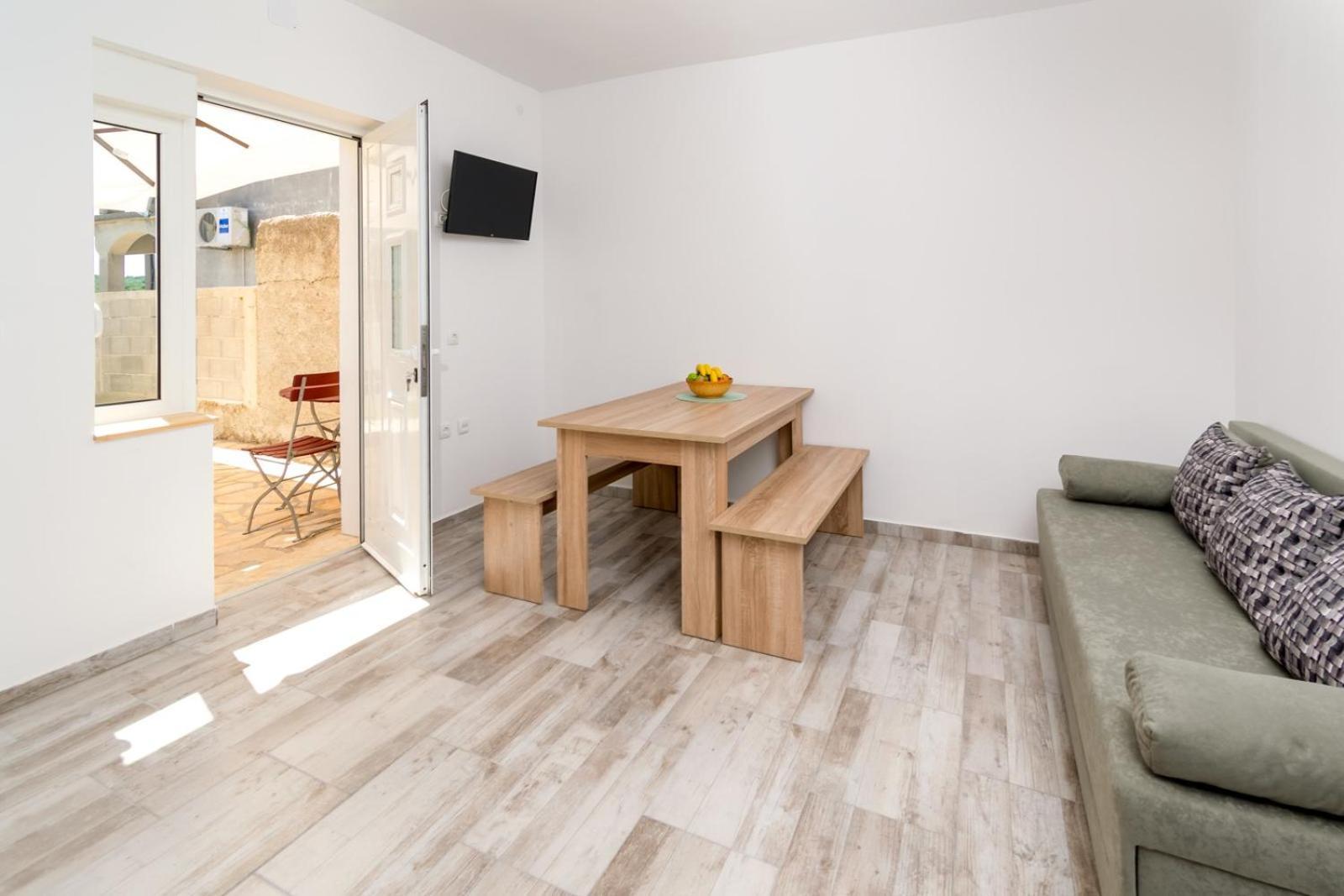 Apartmani Ajp Posedarje Exterior foto